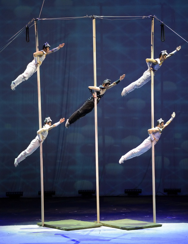 Splendid Circus at Beiteddine Festival